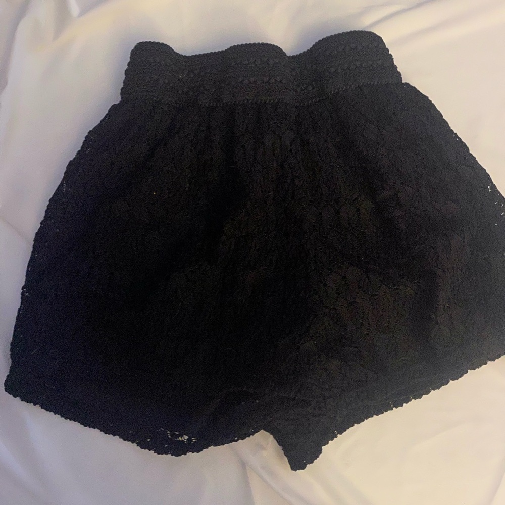 lace shorts